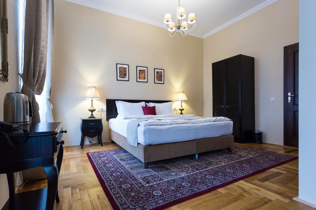 Drachenhaus Hotel Brasov Bagian luar foto