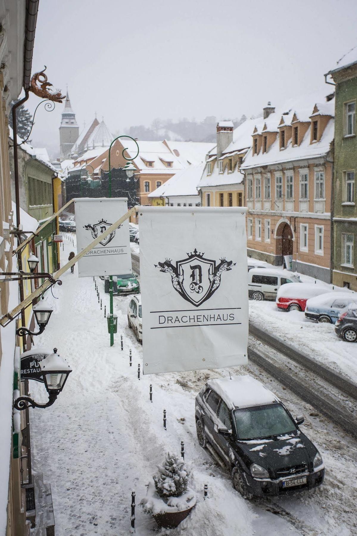 Drachenhaus Hotel Brasov Bagian luar foto