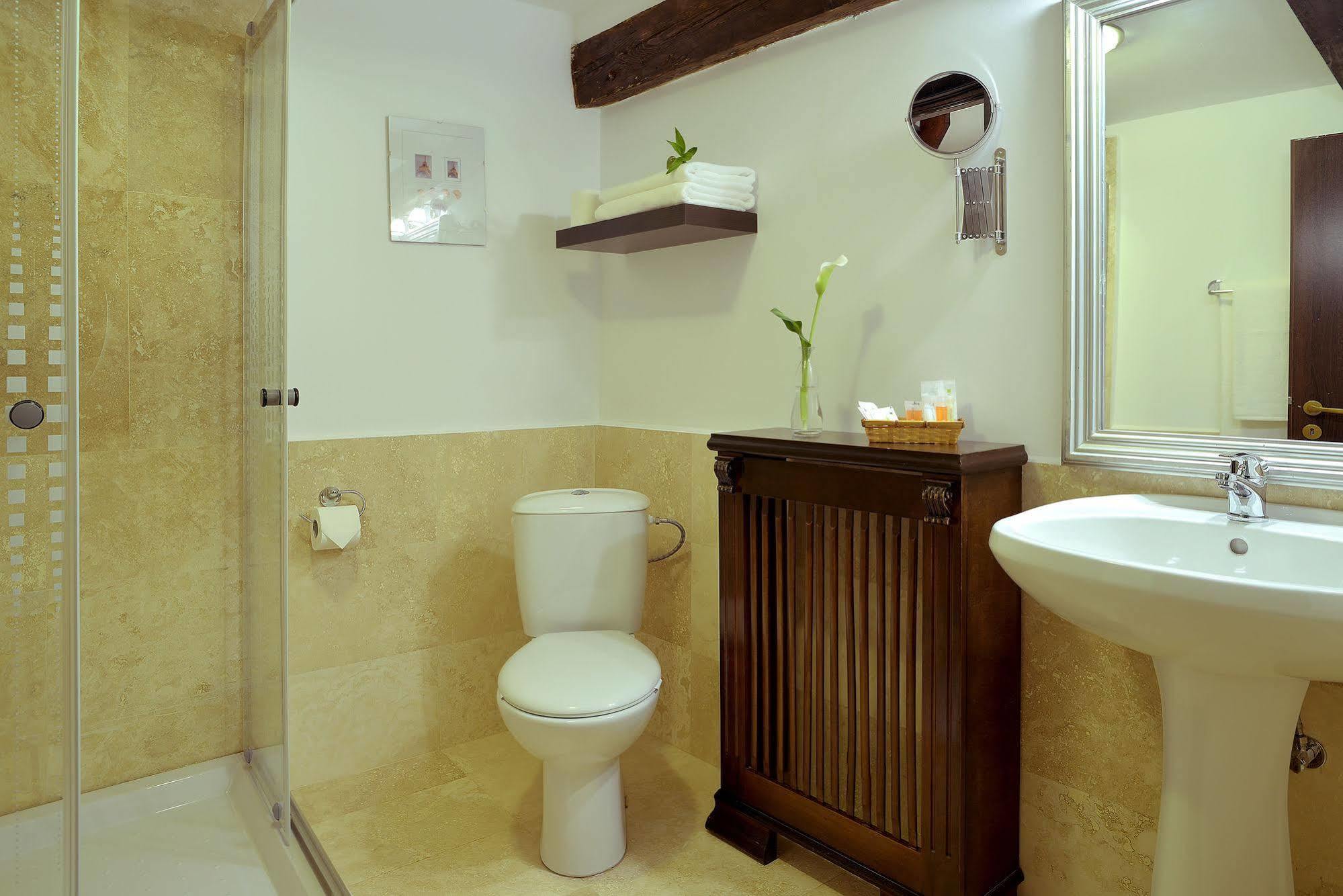 Drachenhaus Hotel Brasov Bagian luar foto