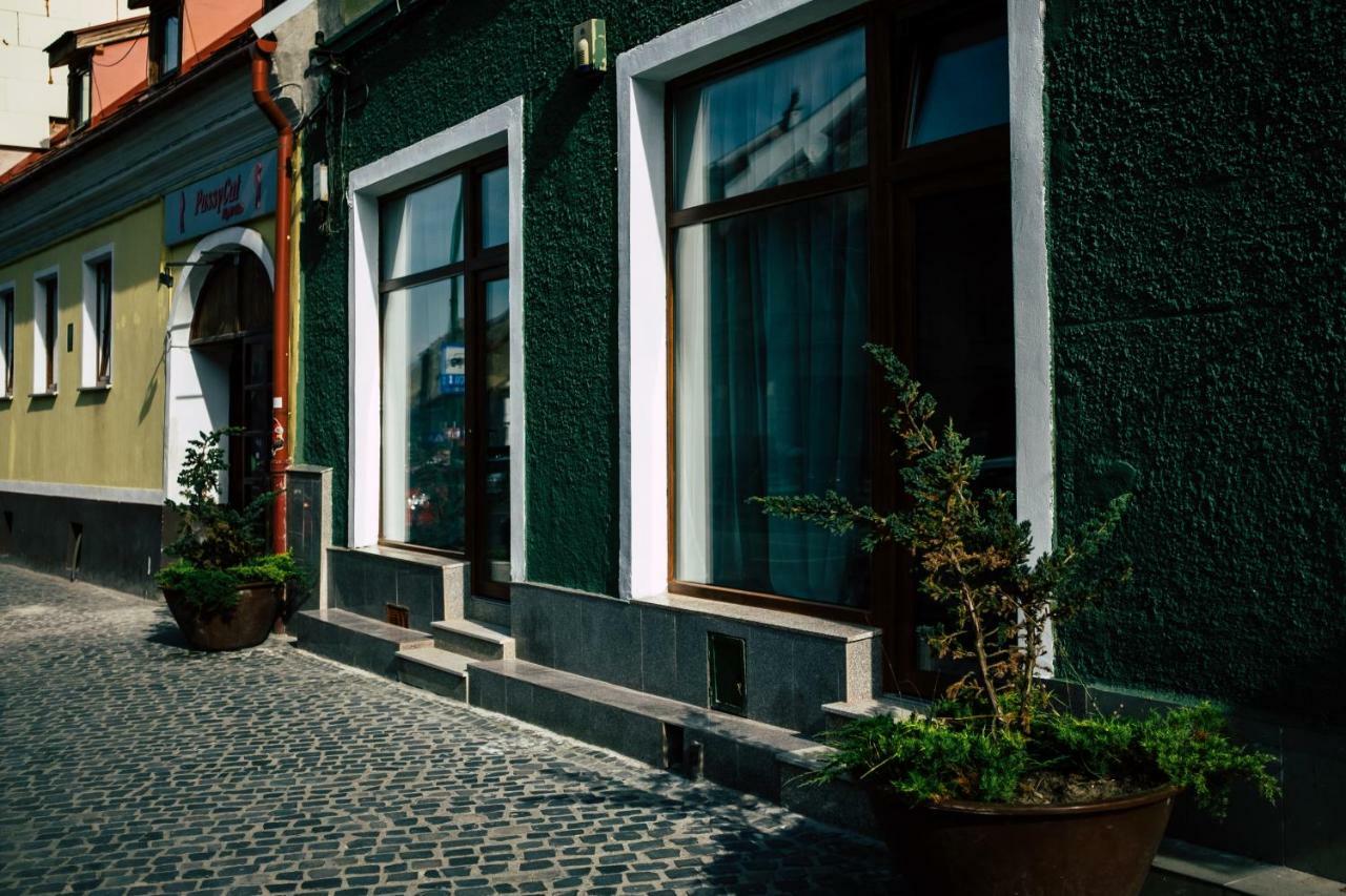 Drachenhaus Hotel Brasov Bagian luar foto